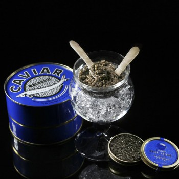 Un coffret Caviar-Vodka pour les fêtes - Le monde de l'épicerie fine
